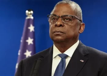 وزير الدفاع الأمريكي يقول إن أمريكا عازمة على منع إيران من “استغلال” الوضع في لبنان لتوسيع الصراع بالشرق الأوسط