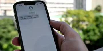 غادروا أماكنكم فورا.. رسائل تحذير إسرائيلية على هواتف لبنانيين