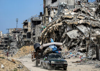 إسرائيل تطالب لأول مرة سكان ضاحية بيروت الجنوبية بالإخلاء الفوري والابتعاد عن مصالح “حزب الله” ومسؤول إسرائيلي يتحدث عن خيار الغزو البري