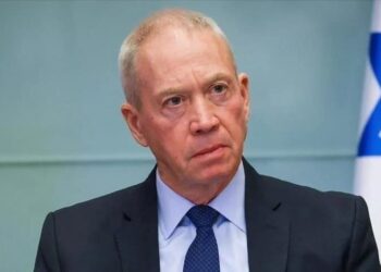 مصادر إسرائيلية: نتنياهو سيُقيل غالانت ويوسع الحكومة خلال ساعات ومفاوضات ساخنة تجري داخل الغرف المغلقة