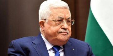 عباس: نعد لتقديم شكوى للجنائية الدولية على اغتيال عائشة نور