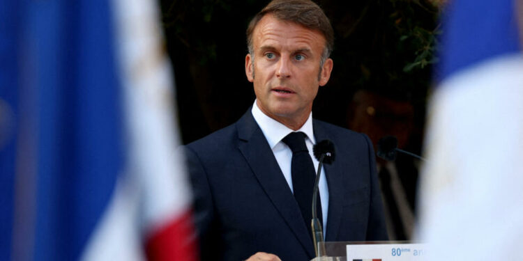 رسميا.. إسرائيل تتحرك “قانونيا” ضد الرئيس الفرنسي