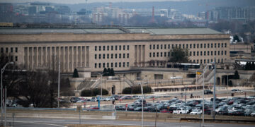 بعد “تسريب الرد الإسرائيلي”.. البنتاغون: لا تحقيق مع موظفة “إيرانية الأصل”