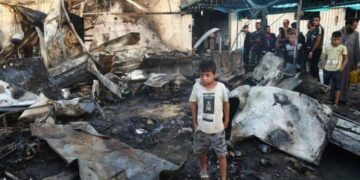 الإبادة مستمرة بشمال غزة.. نسف منازل وشهداء في الشوارع ودمار هائل بكل مكان ولا ماء ولا غذاء ولا دواء للمحاصرين