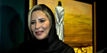 “ابنة ليبيا ” معرض لعائشة القذافي في موسكو تمجيداً لذكرى والدها وشقيقها المعتصم بالله