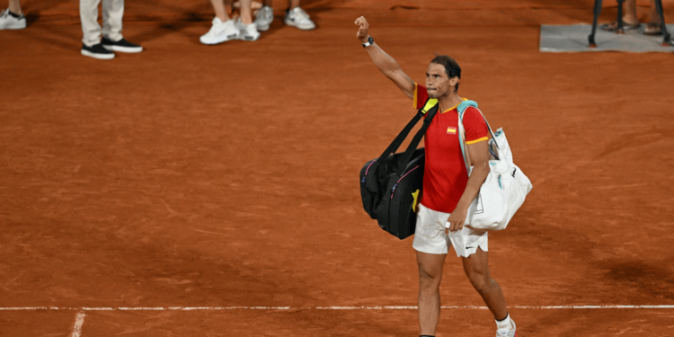 النجم الإسباني المخضرم رافاييل نادال يعلن اعتزاله التنس