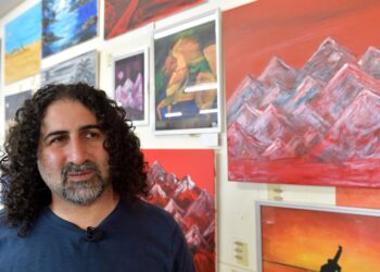 ترحيل نجل بن لادن من فرنسا.. ومنعه من العودة “لأي سبب”