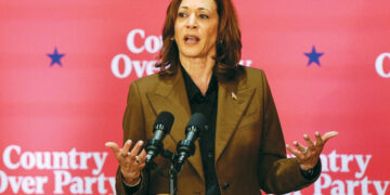 هاريس تنشر تقريرا طبيا عن حالتها الصحية.. وترامب يرفض !