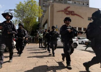 “الشاباك” يدّعي اعتقال إسرائيليين جنّدتهما إيران لعملية اغتيال