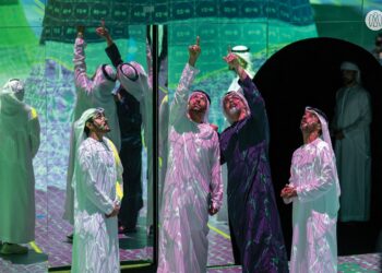 خالد بن محمد بن زايد يطلع على مستجدات المنطقة الثقافية في السعديات