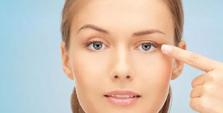 علاج مشكلة الجفون المتدلية.. عمليات تجميل الجفون