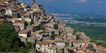 مقابل دولار واحد.. منازل إيطالية للمنزعجين من فوز ترامب !!!