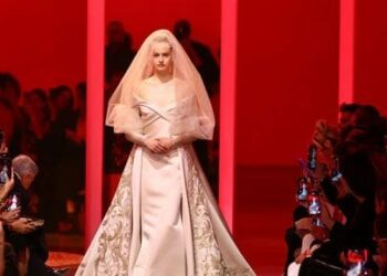 إيلي صعب يبرز جمال المرأة بلمساته وتصميماته الراقية.. أبرز نجماته جينيفر لوبيز وسيلين ديون ضمن حفلات موسم الرياض