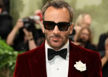 بـ104 ملايين دولار.. مصمم أزياء يبرم أكبر صفقة لشراء منزل في بريطانيا