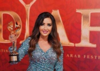 الفنانة لطيفة تحصد جائزة أفضل ألبوم في 2024 بمهرجان “ضيافة ” في دبي