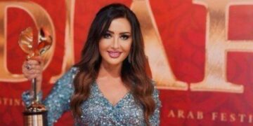 الفنانة لطيفة تحصد جائزة أفضل ألبوم في 2024 بمهرجان “ضيافة ” في دبي