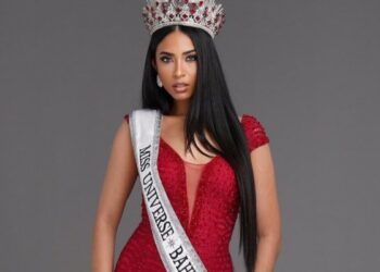 130 فتاة من بينهن أربع يمثلن الدول العربية: البحرين، الإمارات، مصر، ولبنان..