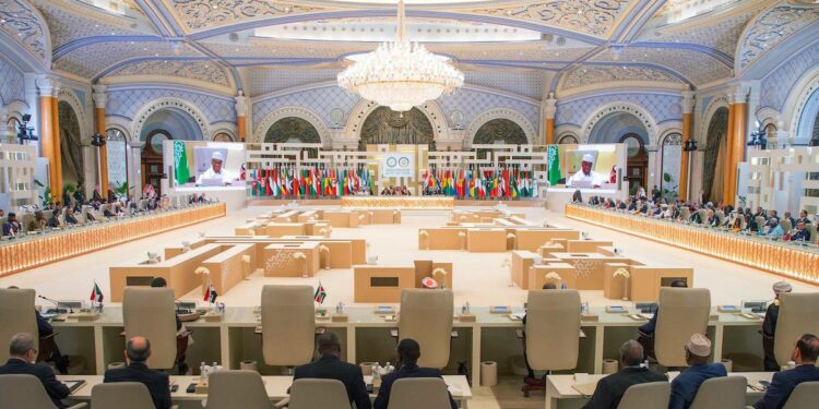 إدانة عربية لأي محاولات إسرائيلية للمساس بالعراق وتحذير من حرب إقليمية وترحيب بقرار المحكمة الجنائية الدولية