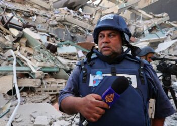 الدحدوح ينال جائزة دولية مرموقة لحرية الصحافة لعام 202