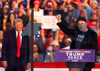 ترامب يواصل تعيينات إدارته ويختار إيلون ماسك لتولي وزارة “الكفاءة الحكومية”