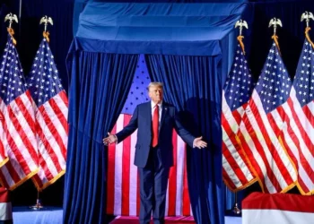 شعار “أميركا أولا” يعود مع فوز ترامب