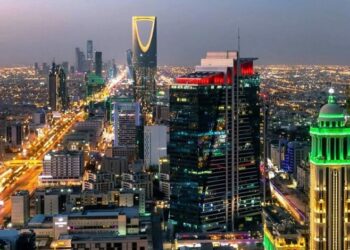 السعودية تعتزم استثمار نصف تريليون دولار في السياحة