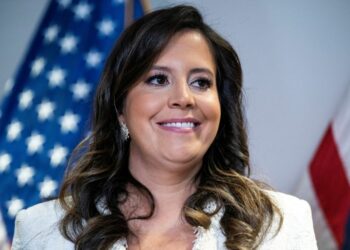 عرفت إليز ستيفانيك بتأييدها القوي لإسرائيل.. من منتقدة لقرارات ترامب إلى داعمة رئيسية في حملته