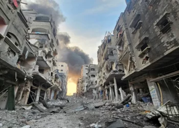 ما يجري “جريمة حرب وتطهير عرقي”.. “هيومن رايتس” تتهم إسرائيل بـ”تهجير قسري” للسكان في غزة وتناشد العالم للتحرك