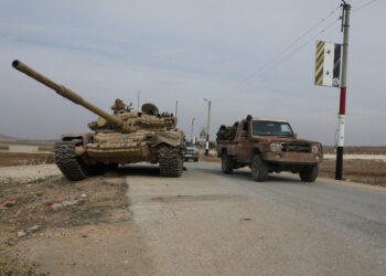 رئيس حكومة النظام السوري: مستعدون للتعاون مع أي قيادة يختارها الشعب