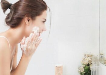 العناية بالبشرة بطريقة طبيعية وآمنة.. غسولات طبيعية تناسب جميع أنواع البشرة