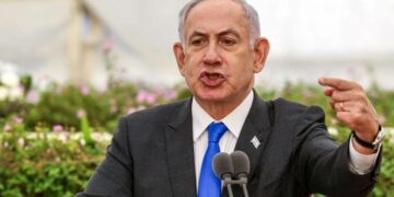 نتنياهو يعلن الاستيلاء على المنطقة العازلة مع سوريا