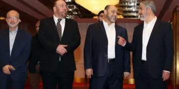 بعد خروجهم من قطر.. الإعلام العبري يكشف عن اسم الدولة التي وافقت على استضافة قادة حركة “حماس” على أراضيها