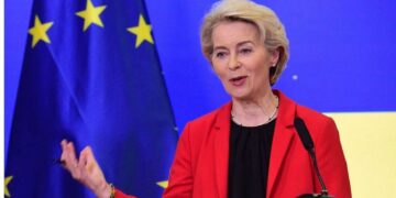 المفوضية الأوروبية: مستعدون للمساهمة في إعادة إعمار سوريا