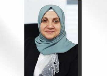 عائشة الدبس أول امرأة في الإدارة الجديدة بعد الإطاحة بالأسد بسوريا