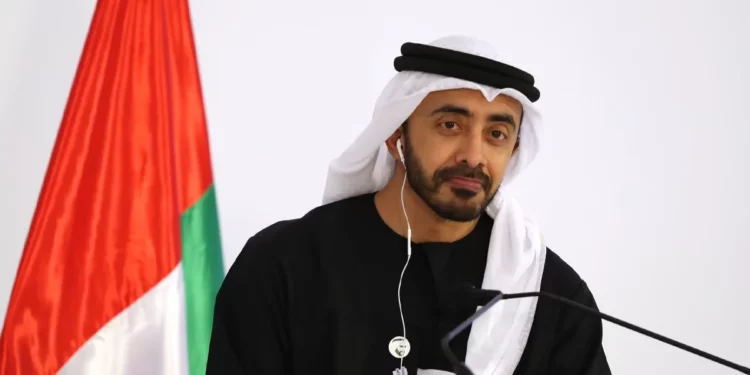 بيان من الإمارات بعد “أول اتصال” بوزير  الخارجية بالحكومة السورية المؤقتة  