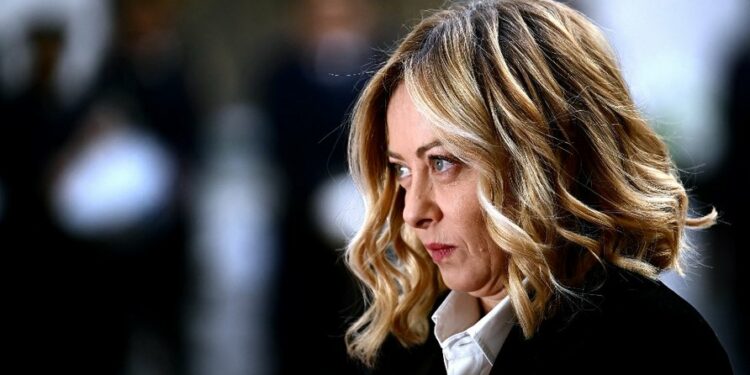 بتهمتي المساعدة في الجريمة والاختلاس.. “المصري” يجر رئيسة وزراء إيطاليا للتحقيق !