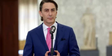 المبعوث الأميركي يؤكد أن إسرائيل بدأت الانسحاب من بلدة الناقورة الحدودية بعد أكثر من شهر على بدء سريان اتفاق لوقف إطلاق النار ويدعو إلى “توافق سياسي” في لبنان قبل جلسة انتخاب رئيس