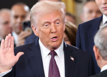 ترامب يُنصّب رئيسا للولايات المتحدة ويعلن الطوارئ على الحدود الجنوبية ويؤكد أن العصر الذهبي لأمريكا يبدأ الآن