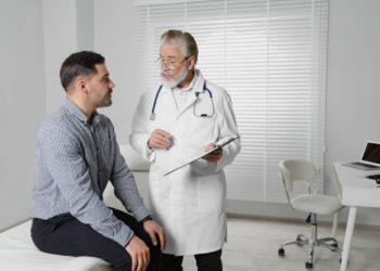 دواء جديد قيد التجربة يمنح الأمل لرجال يعانون من العقم