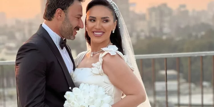 مي فاروق ترد على انتقادات حفل زفافها: “أولادي راضيين ومباركين”