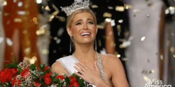 طالبة تمريض من ألاباما تفوز بلقب ملكة جمال أمريكا لعام 2025