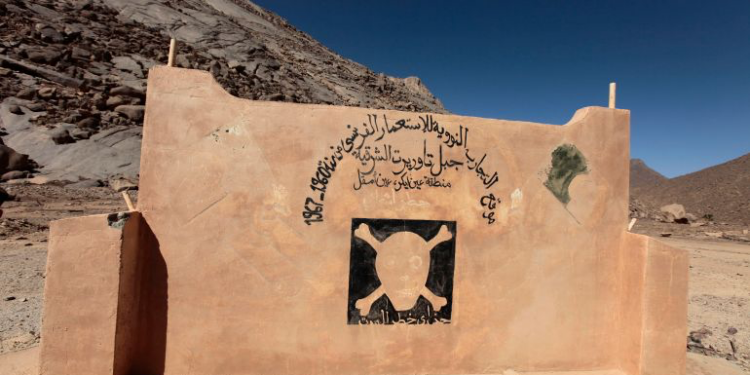 الجزائر تطالب فرنسا بتطهير أراضيها من نفايات تجاربها النووية