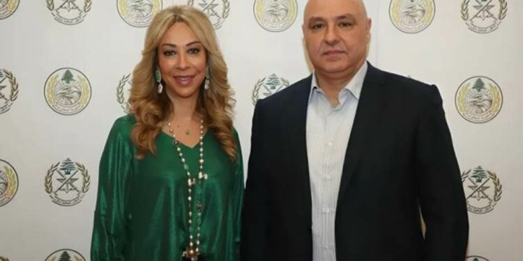 ابنة عائلة متواضعة بالضاحية الجنوبية لبيروت