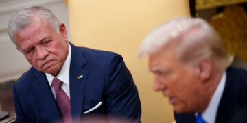 حماس تشيد بموقف الأردن ومصر “الرافض لتهجير شعبنا” من غزة والتأكيد أن هناك خطة عربية لإعمار القطاع دون تهجير أهله.. وتؤكد أن الإفراج عن أسرى إسرائيل مرهون بتنفيذ وقف إطلاق النار