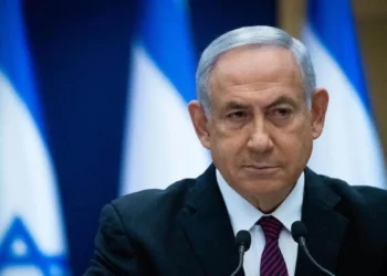 بعد تسليم الأسرى.. نتنياهو يصف ما جرى بـ”الصدمة” ويهدد: “لن تمر مرور الكرام”.. “حماس”: حافظنا عليهم من الموت