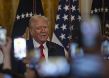 توماس فريدمان: ترامب يريد أن يكون رئيسا مدى الحياة