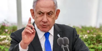 نتنياهو: سنعود للحرب وإخلاء سكان غزة إذا خرقت “حماس” اتفاق وقف إطلاق النار ونراقب عن كثب محور نفوذ إيران