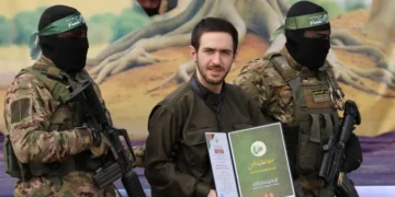 غزة بعد الاتفاق مباشر.. حماس تتحدث عن آلية جديدة لتبادل الأسرى والاحتلال يواصل الهدم بالضفة