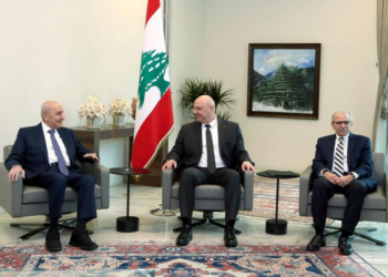 تحذير أميركي للبنان واجتماع ثلاثي ينتهي دون تصريحات