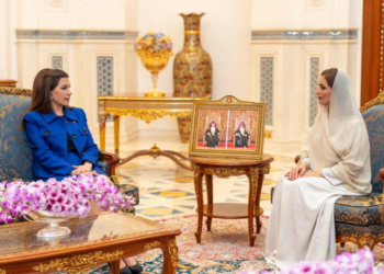 السيدة الجليلة حرم سلطان سلطنة عمان تستقبل الفنانة اللبنانية ماجدة الرومي بمسقط 